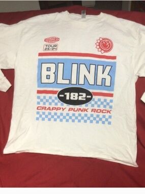 Blink 182 concert tshirt